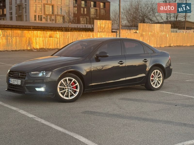 Седан Audi A4 2012 в Білогородці