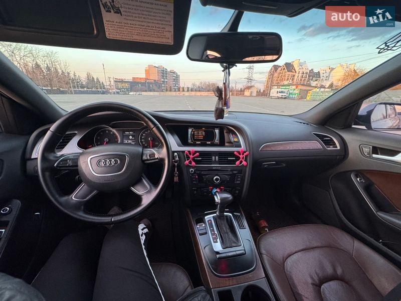 Седан Audi A4 2012 в Білогородці
