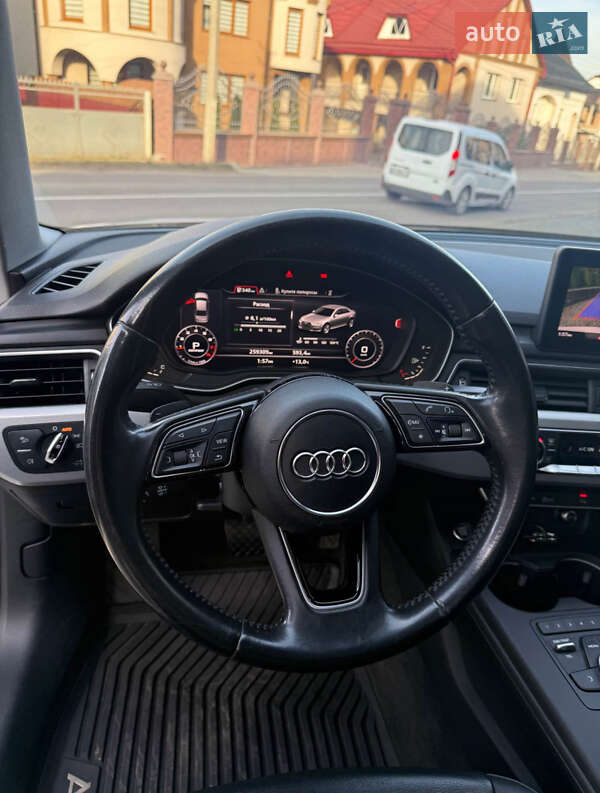 Седан Audi A4 2016 в Чернівцях