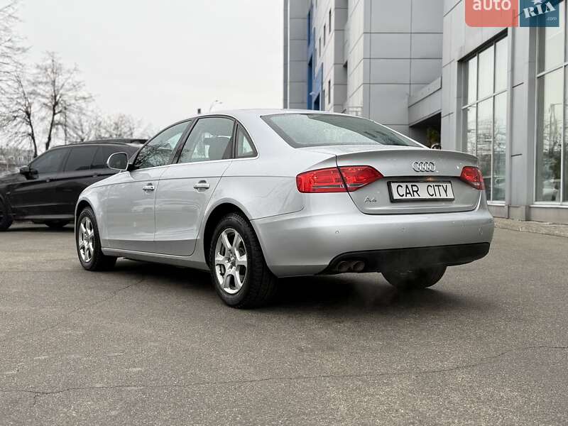 Седан Audi A4 2008 в Киеве