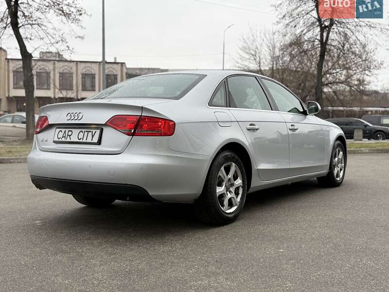 Седан Audi A4 2008 в Киеве