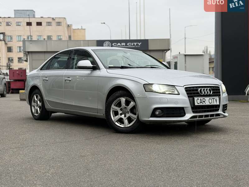 Седан Audi A4 2008 в Киеве
