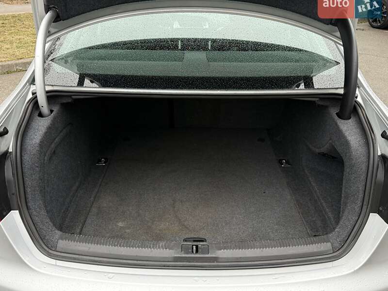 Седан Audi A4 2008 в Киеве