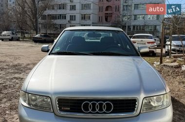 Audi A4  1999