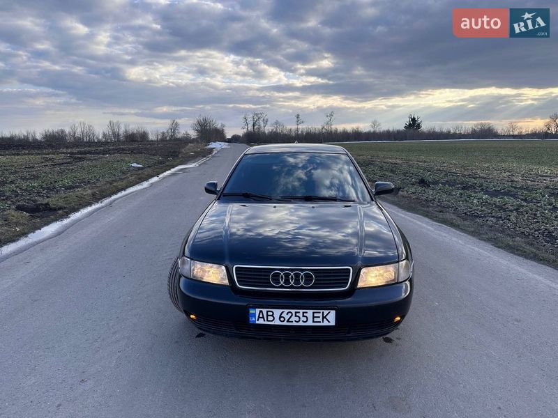 Седан Audi A4 1998 в Вінниці