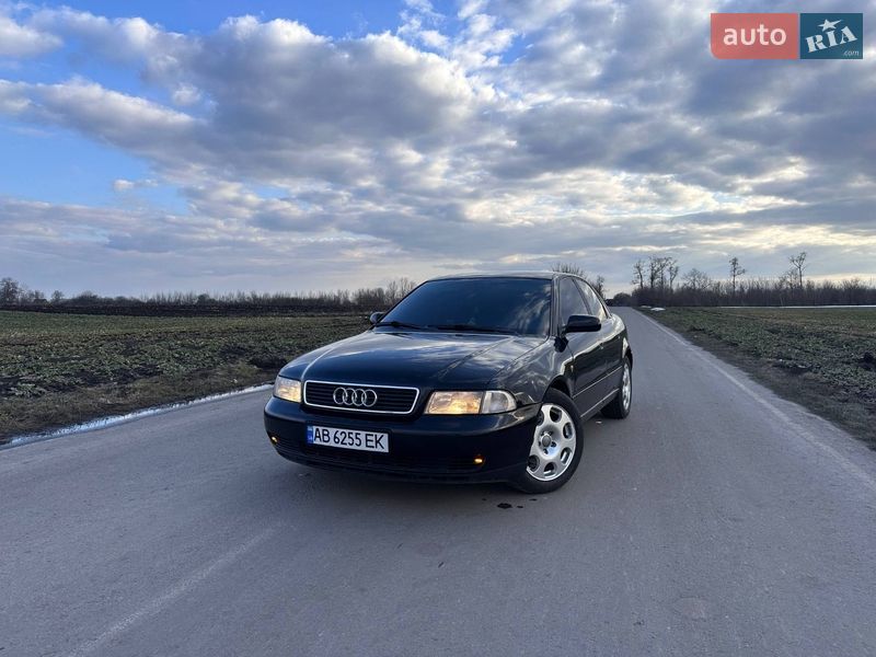 Седан Audi A4 1998 в Вінниці