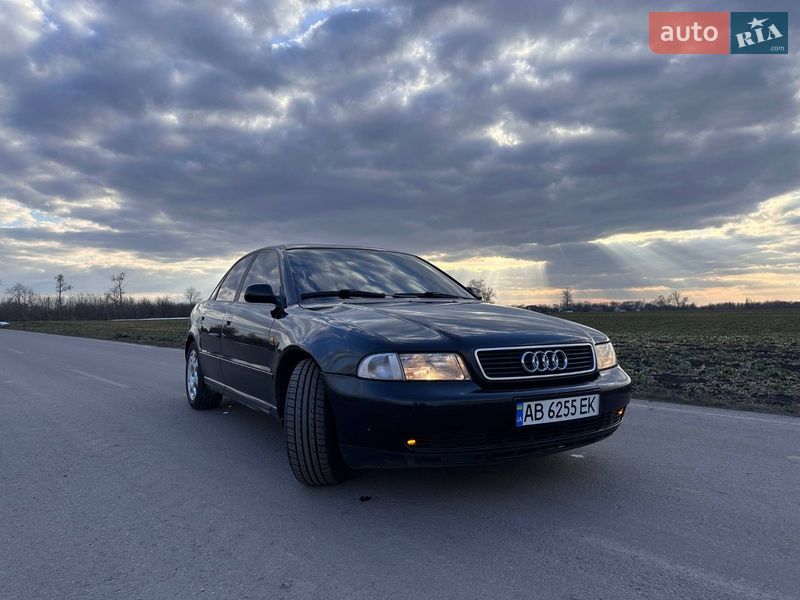 Седан Audi A4 1998 в Вінниці