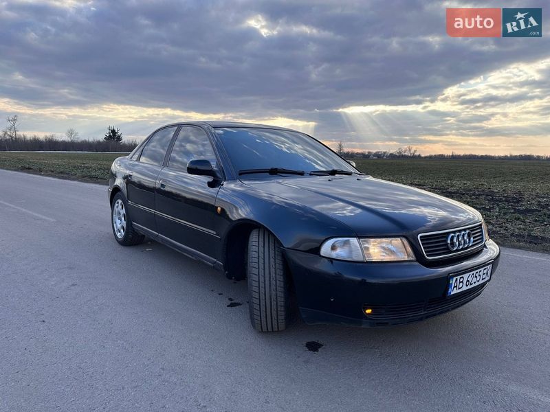 Седан Audi A4 1998 в Вінниці