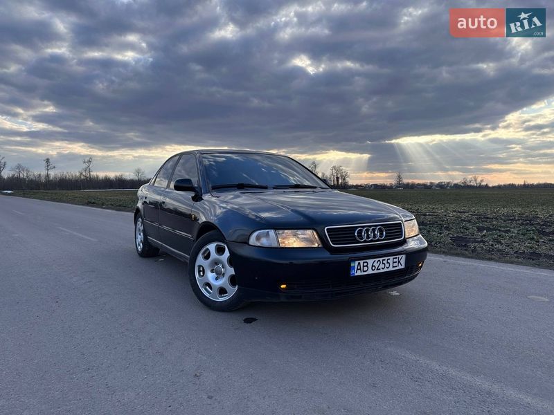 Седан Audi A4 1998 в Вінниці