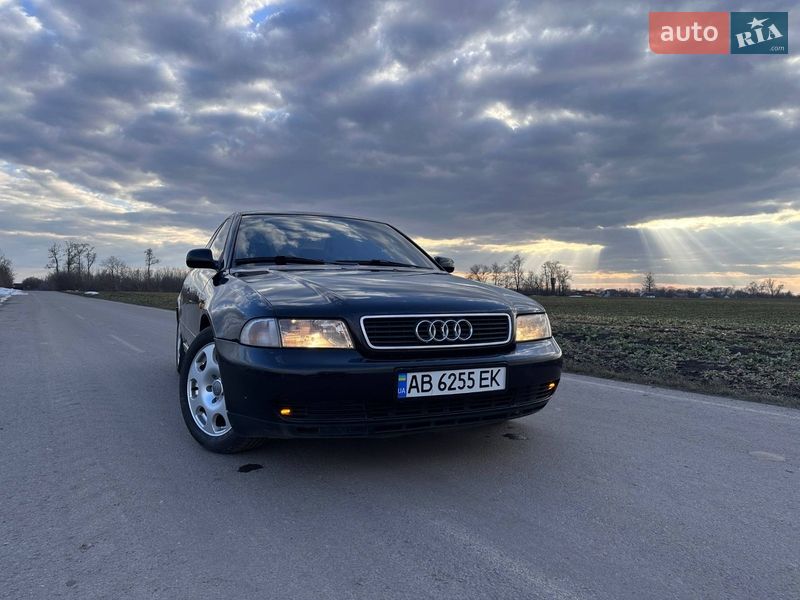 Седан Audi A4 1998 в Вінниці
