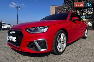 Audi A4  2023