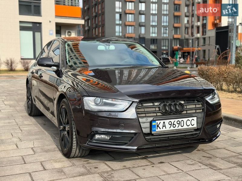 Седан Audi A4 2013 в Киеве
