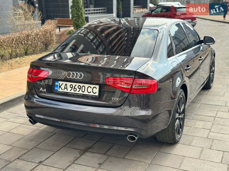 Седан Audi A4 2013 в Киеве