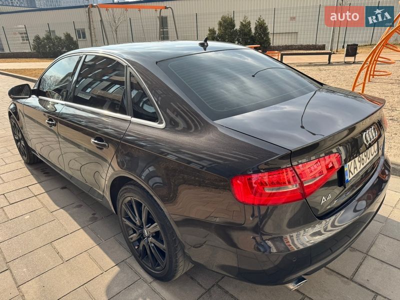 Седан Audi A4 2013 в Киеве