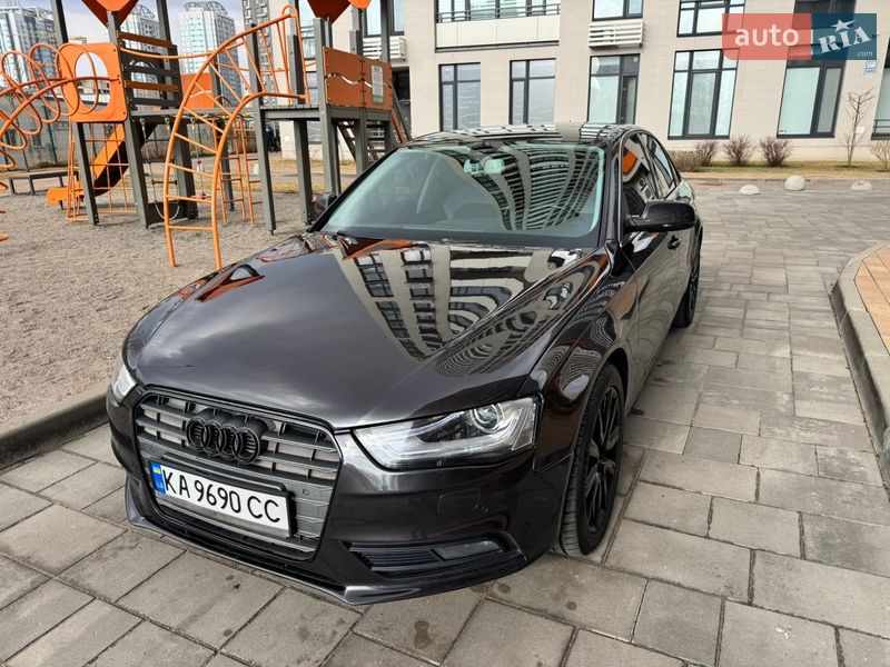 Седан Audi A4 2013 в Киеве