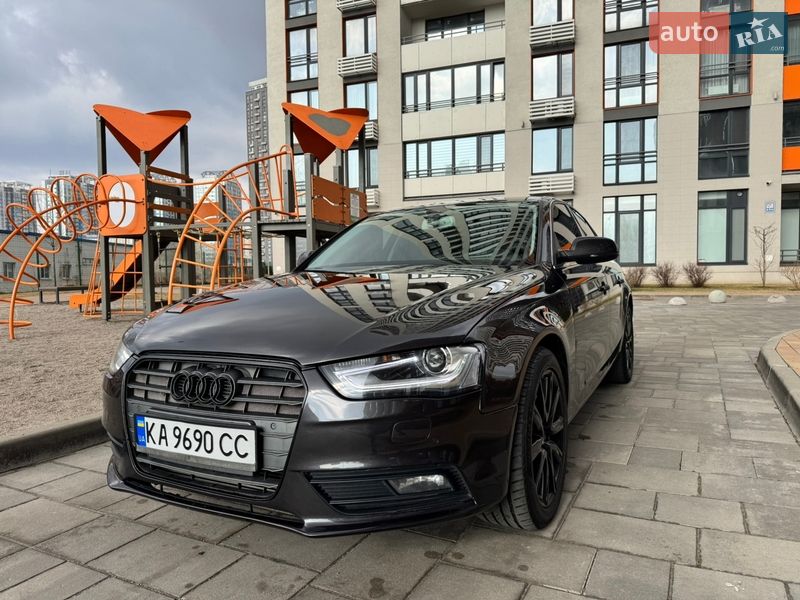 Седан Audi A4 2013 в Киеве