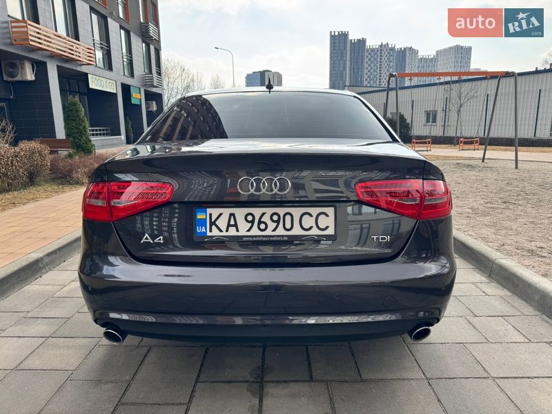 Седан Audi A4 2013 в Киеве