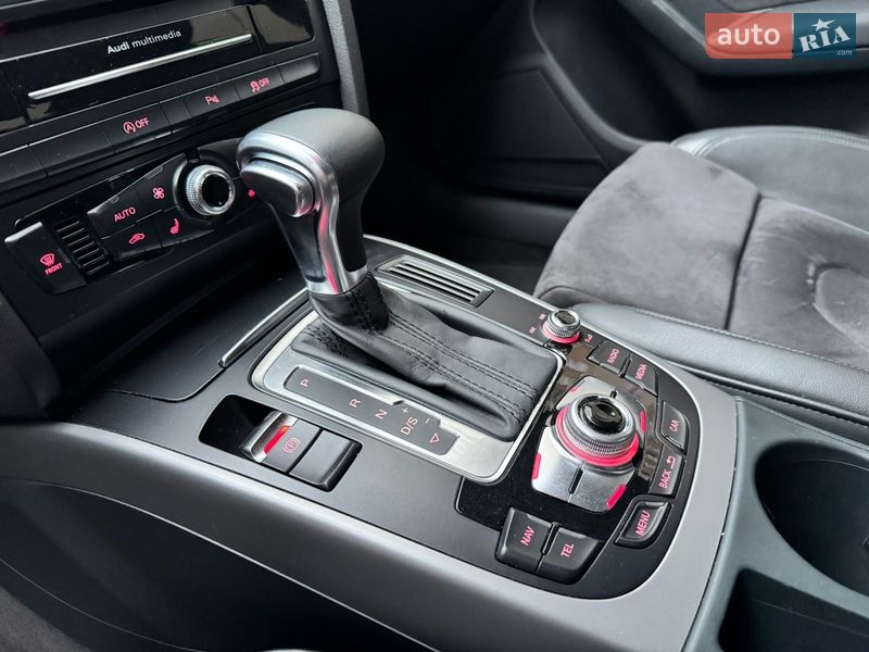 Седан Audi A4 2013 в Киеве