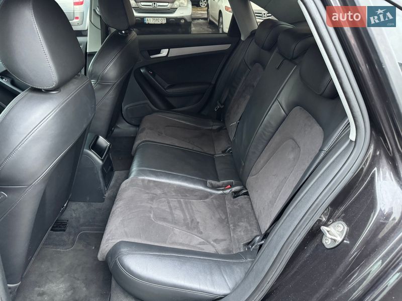 Седан Audi A4 2013 в Киеве