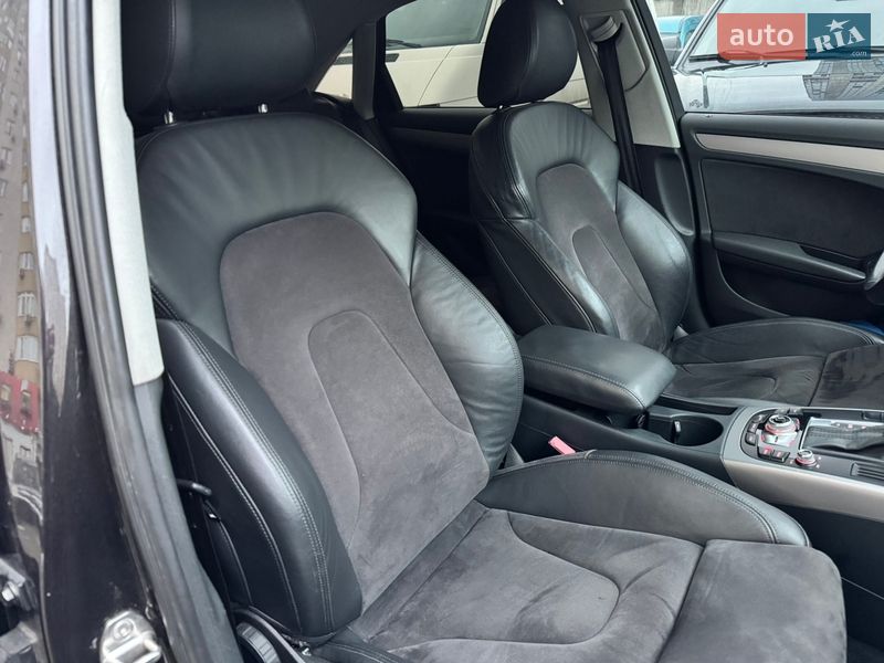 Седан Audi A4 2013 в Киеве