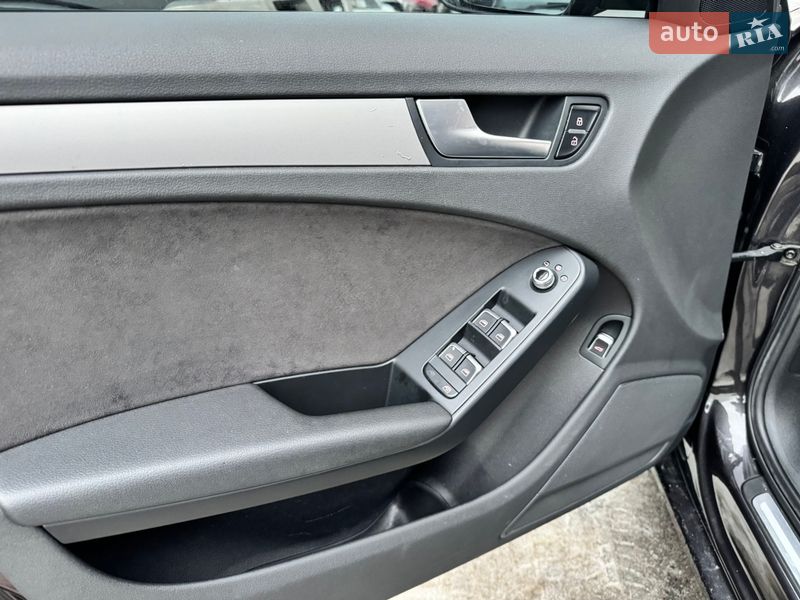Седан Audi A4 2013 в Киеве
