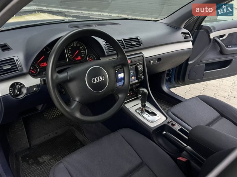 Седан Audi A4 2002 в Подольске