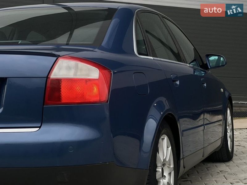 Седан Audi A4 2002 в Подольске