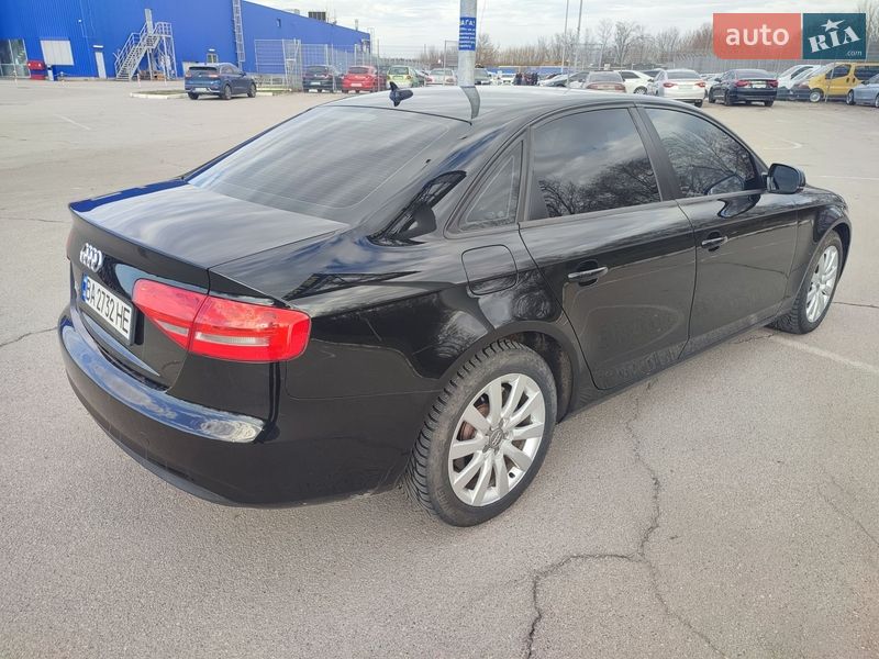 Седан Audi A4 2013 в Кропивницькому