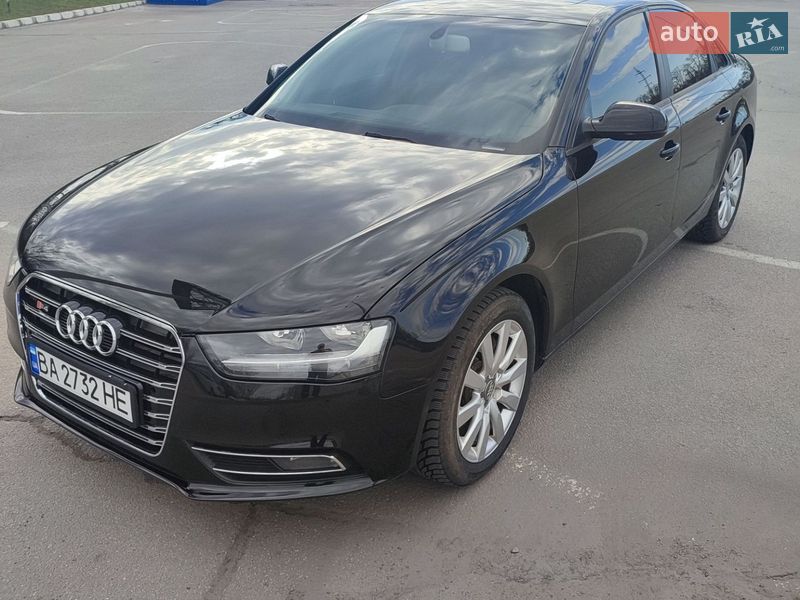 Седан Audi A4 2013 в Кропивницькому