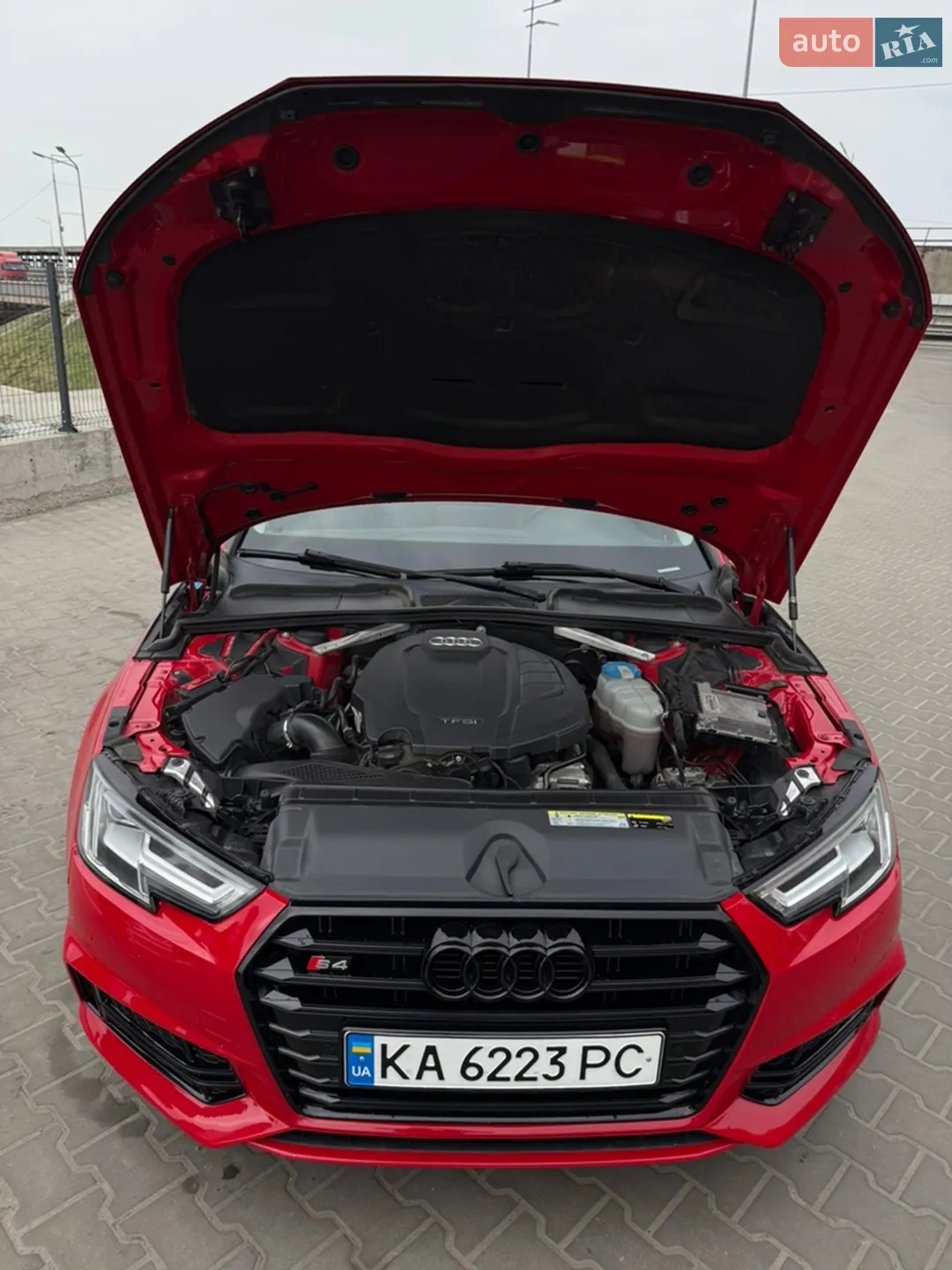 Audi A4 2017 VIN WAULMAF43HN071965 фото оголошення 11 з 14