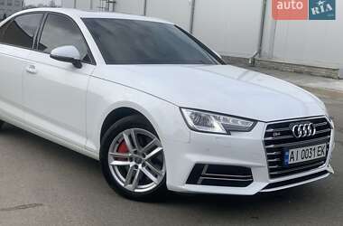 Audi A4  2016