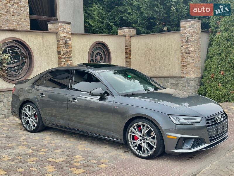 Седан Audi A4 2018 в Одессе