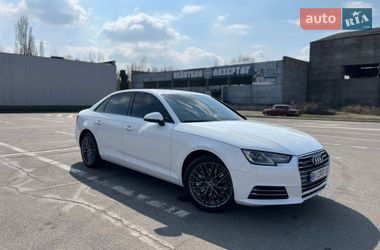 Audi A4  2016