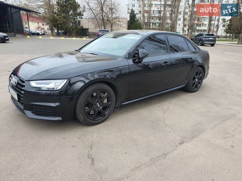 Седан Audi A4 2017 в Николаеве