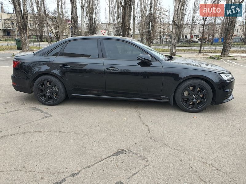 Седан Audi A4 2017 в Николаеве