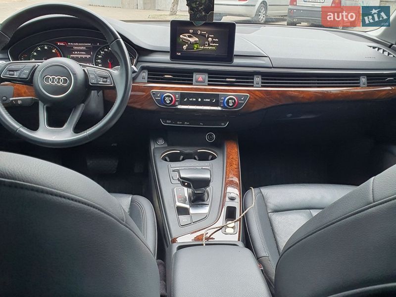 Седан Audi A4 2017 в Николаеве