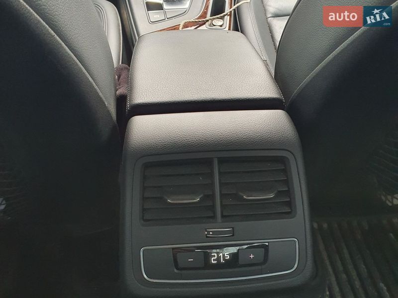 Седан Audi A4 2017 в Николаеве