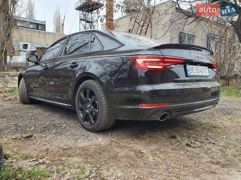 Седан Audi A4 2017 в Николаеве