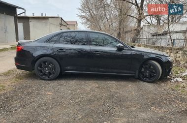 Седан Audi A4 2017 в Николаеве
