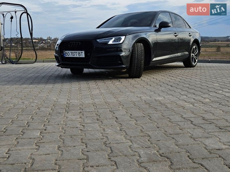 Седан Audi A4 2019 в Тернополе