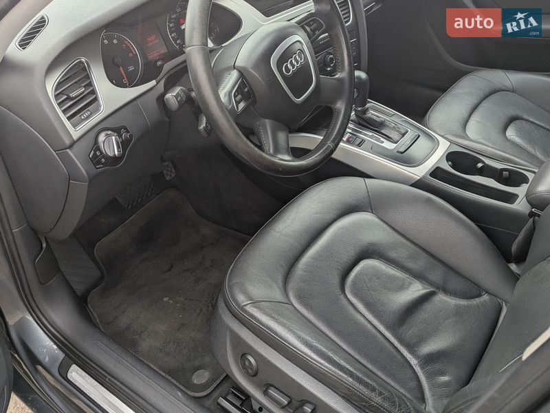 Седан Audi A4 2012 в Києві