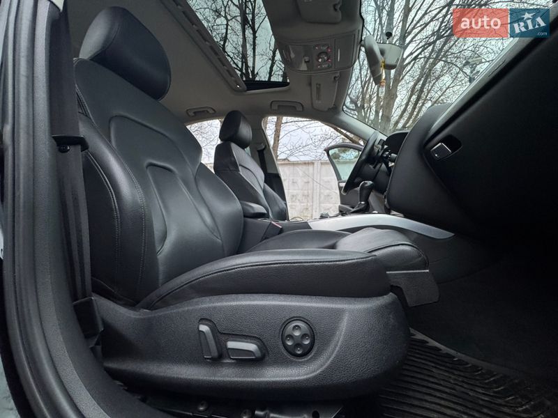 Седан Audi A4 2011 в Киеве