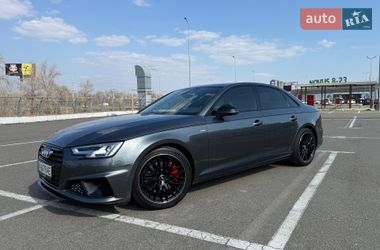 Audi A4  2018