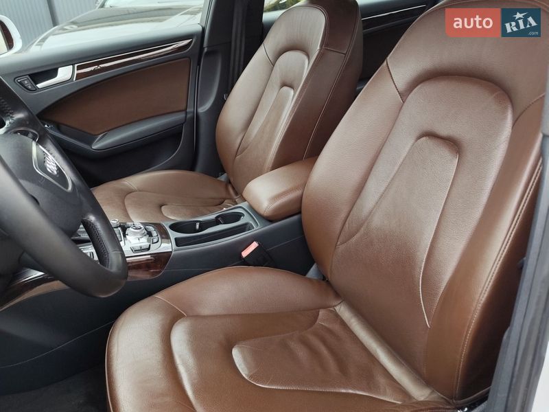 Седан Audi A4 2012 в Чернигове
