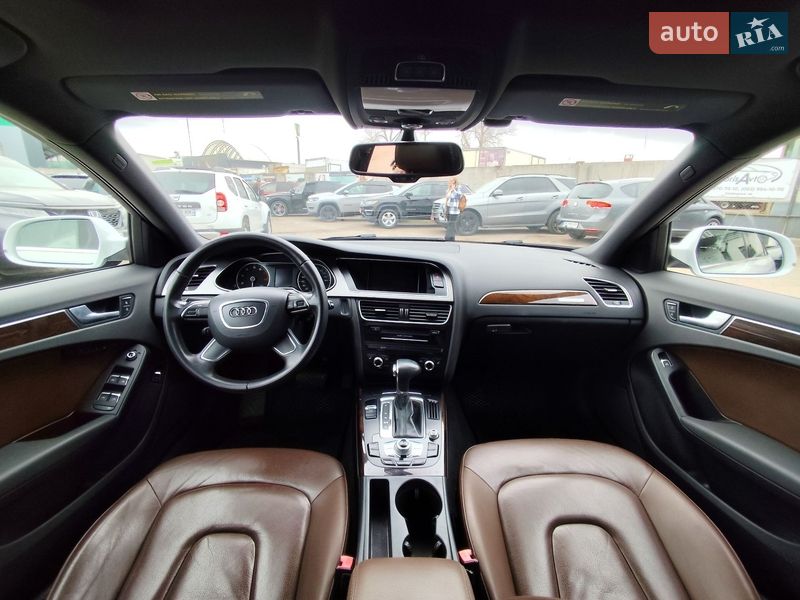 Седан Audi A4 2012 в Чернигове