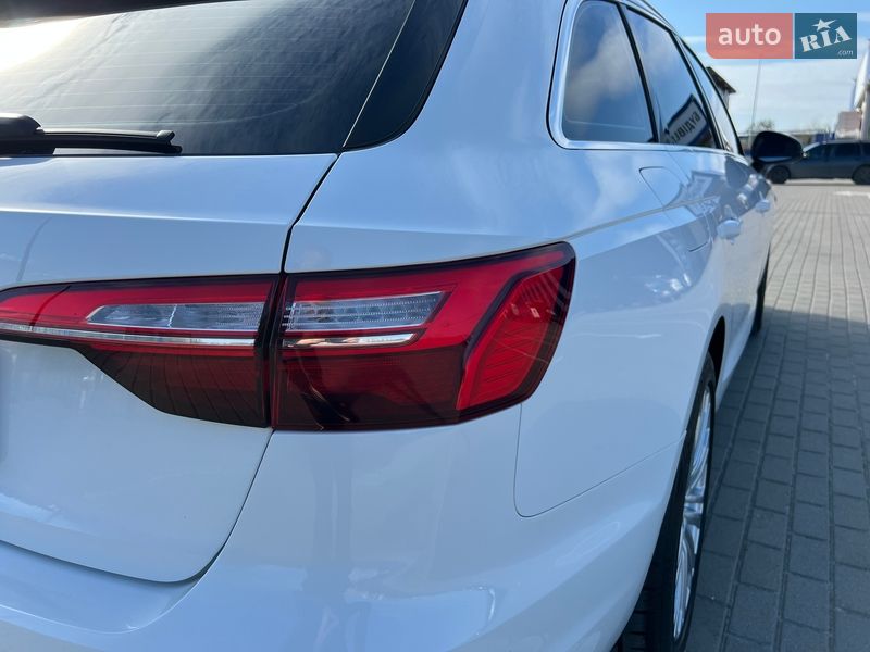 Универсал Audi A4 2021 в Львове