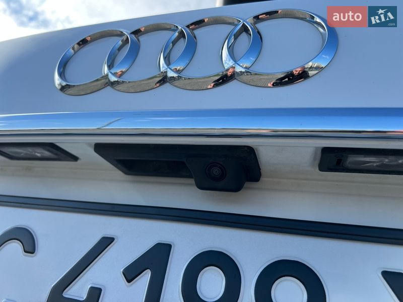 Универсал Audi A4 2021 в Львове