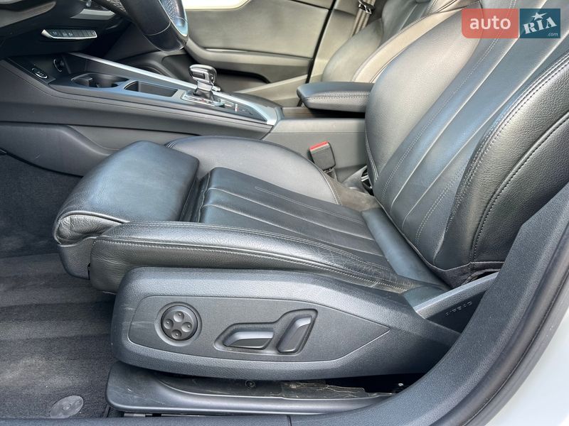 Универсал Audi A4 2021 в Львове