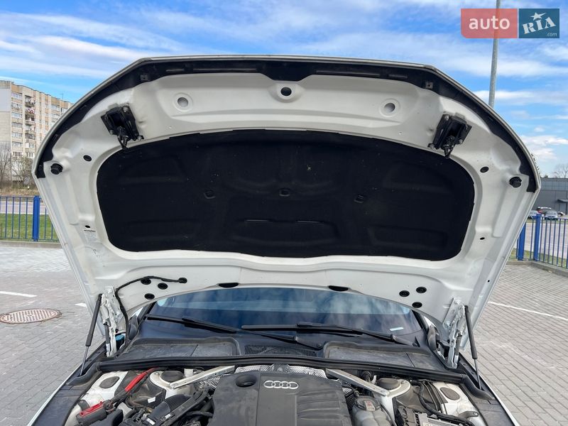 Универсал Audi A4 2021 в Львове