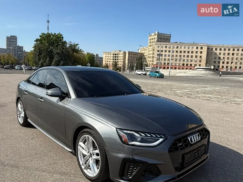 Audi A4 2023